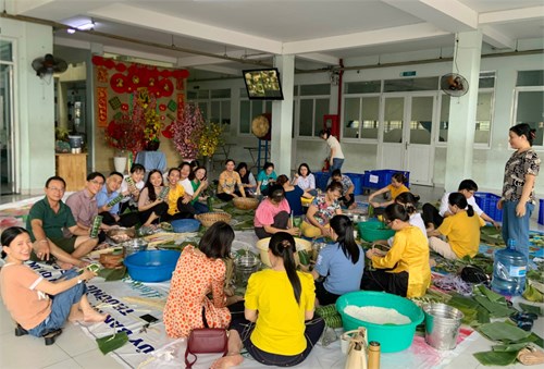 Tổ chức gói bánh tét - mừng xuân Giáp Thìn 2024